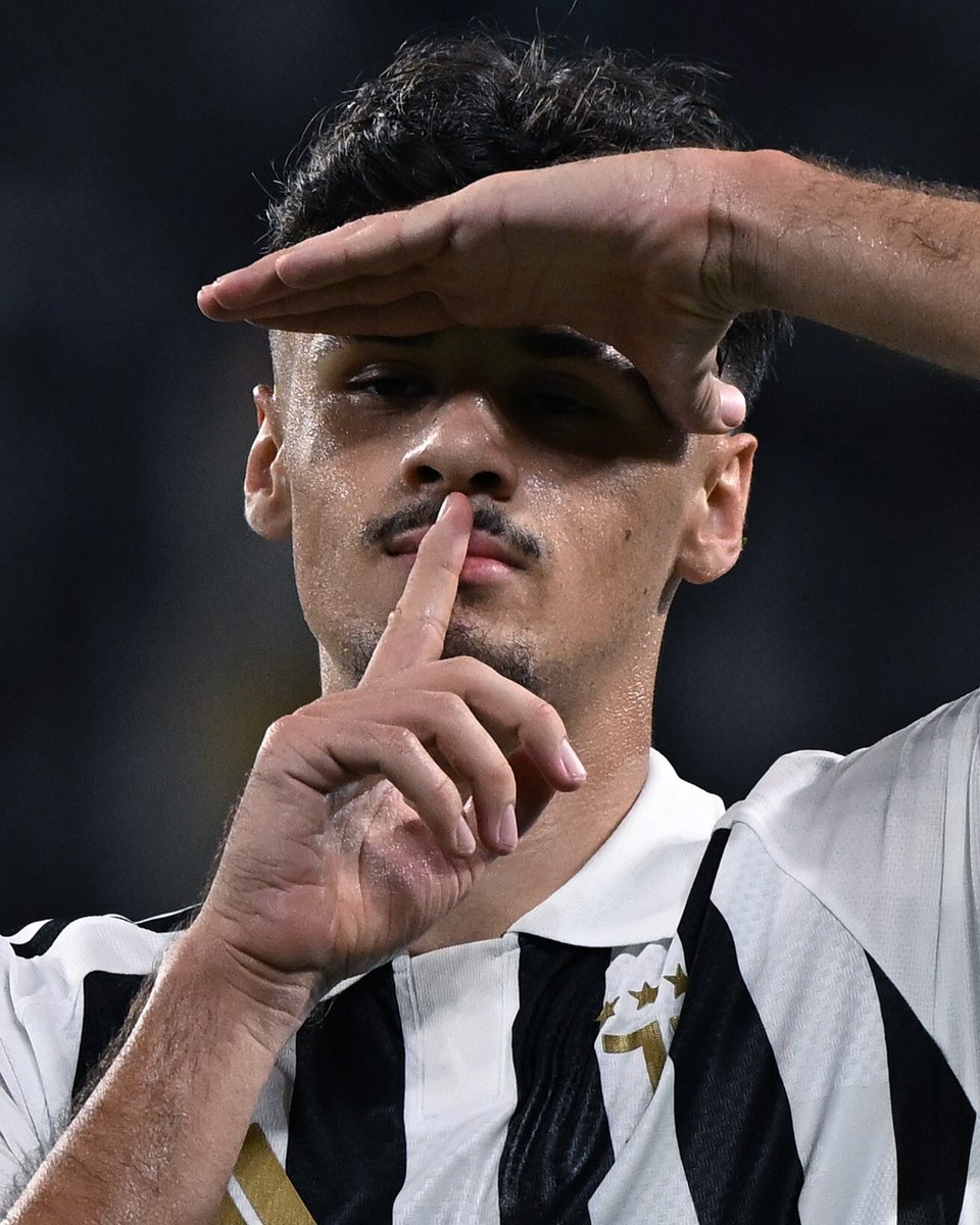 EuropaLeague's tweet photo. Kerim Alajbegović 🫡🤫

#UEL https://t.co/8McdZJHxL3