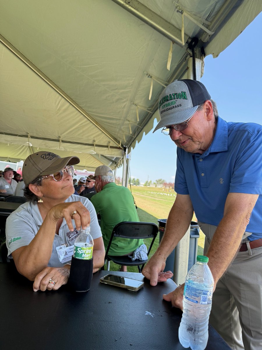 MSUextPlantLab's tweet photo. Another fabulous field day hosted by Dr. Jay McCurdy and the turf research team! Had a great time meeting with clients and catching up with our retired turf pathologist, Dr. Maria Tomaso-Peterson, and Mr. Wayne Philly, turf breeder extraordinaire!  #MSUext @MSTurfgrass https://t.co/M6iT7C9ImW