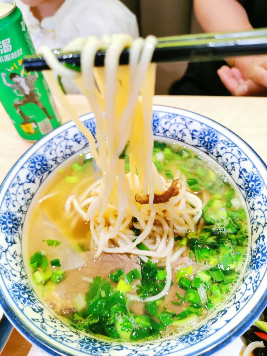 kentocou's tweet photo. Just found the coziest hole-in-the-wall noodle spot in town! The pork broth is rich, the hand-pulled noodles are springy, and the staff’s so warm—total 10/10 comfort food fix  Would come back every week if I could! https://t.co/Gx4xuBmwEO