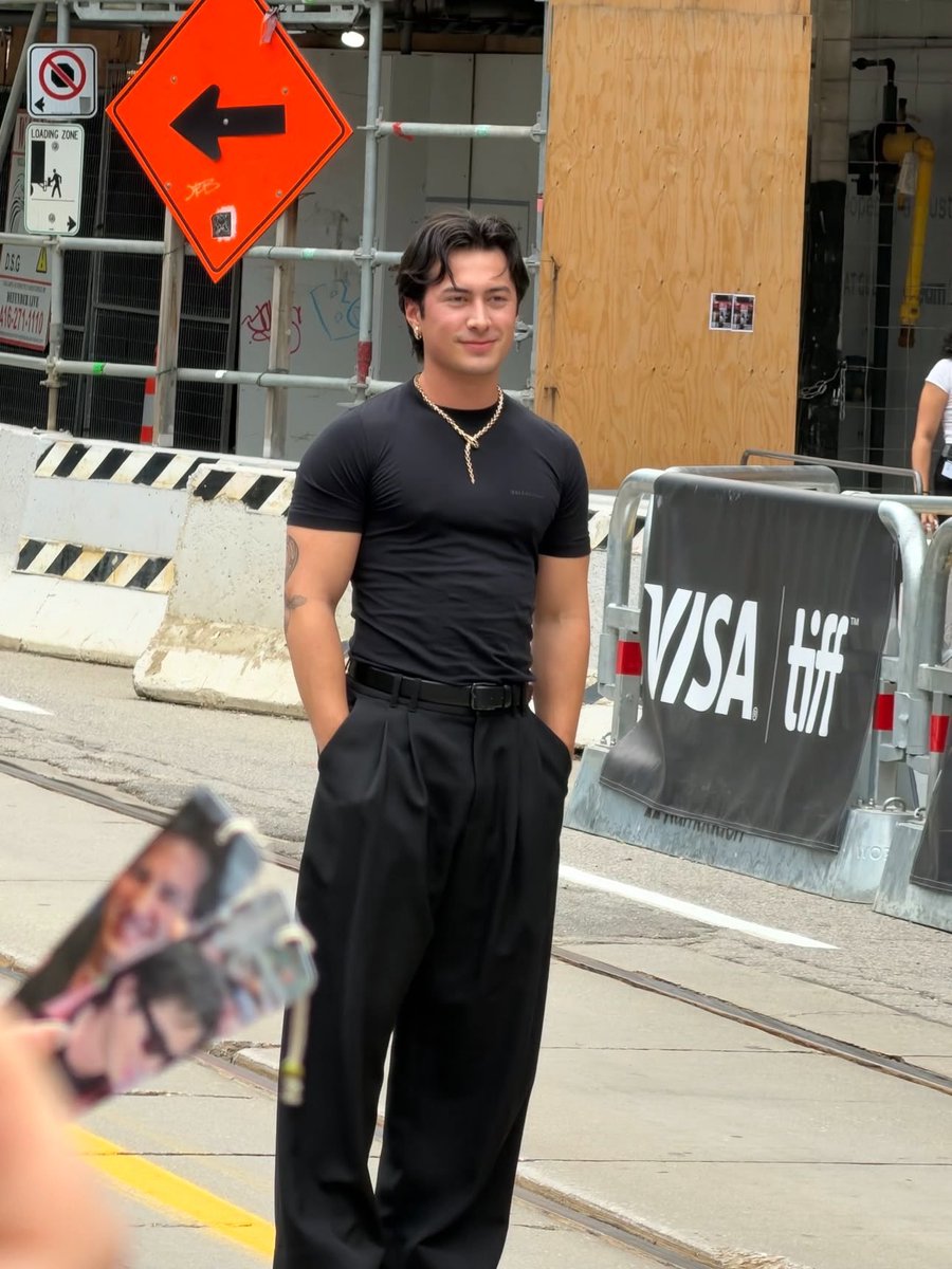 user_300715's tweet photo. he’s so hot I can’t stand him https://t.co/0bbYJXdV1X