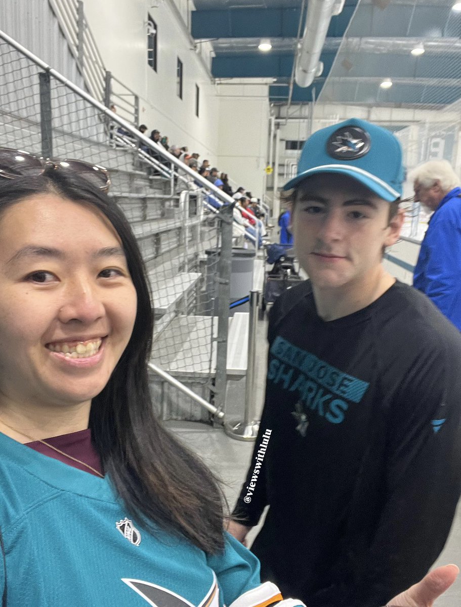 ViewsWithLulu's tweet photo. Back to our regularly scheduled Sharks 🦈🖤💙 #turnitallteal https://t.co/Fe4cc40I5D
