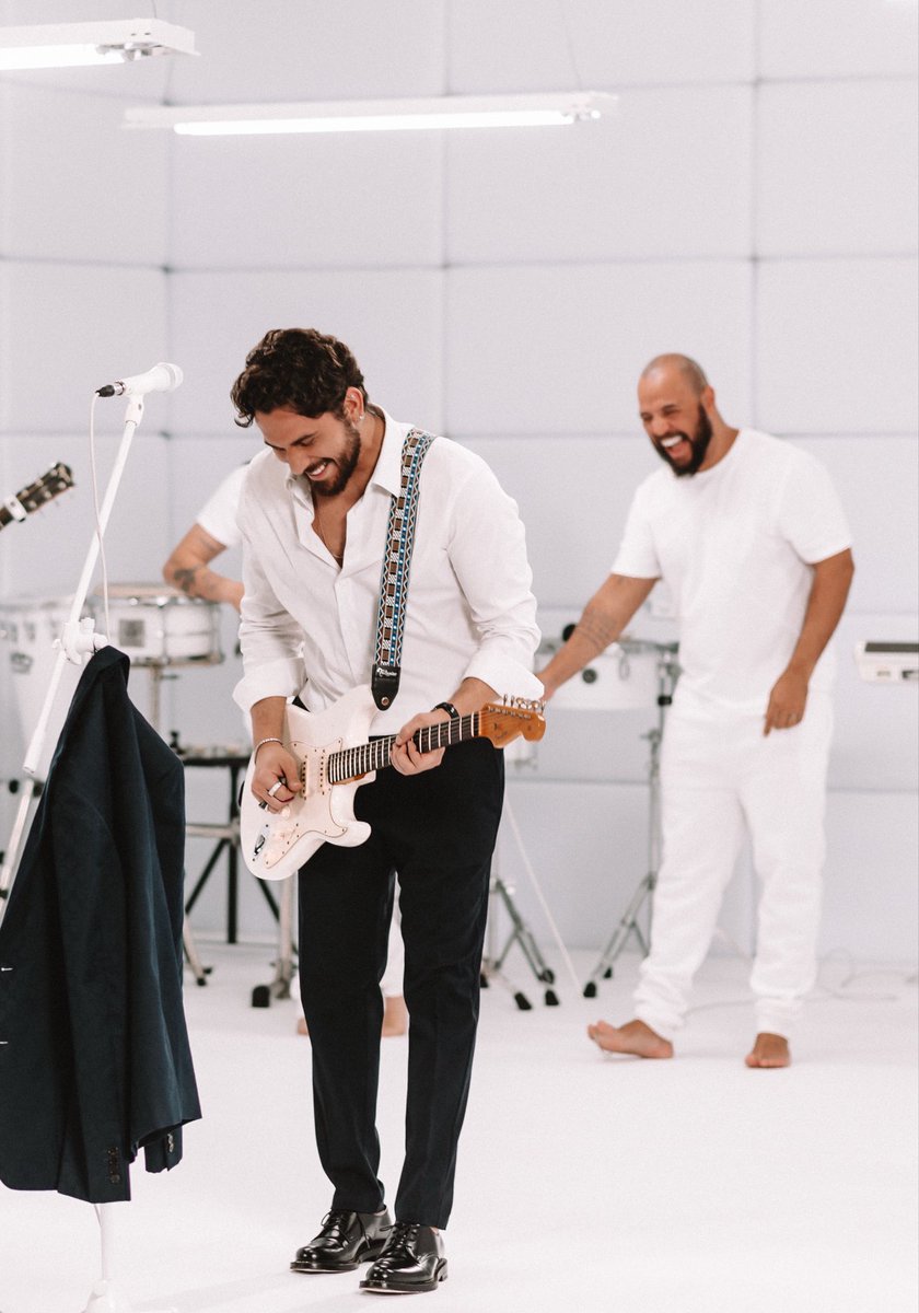 GustavoPMioto's tweet photo. Nos próximos dias, tem clipe novo de Pensamentos Intrusivos sempre às 12h! São 11 clipes pra vcs acompanharem, e amanhã é a vez de Viúva Negra. 

Confere o cronograma e não perde nenhum!!! https://t.co/9qfYjmKQWP