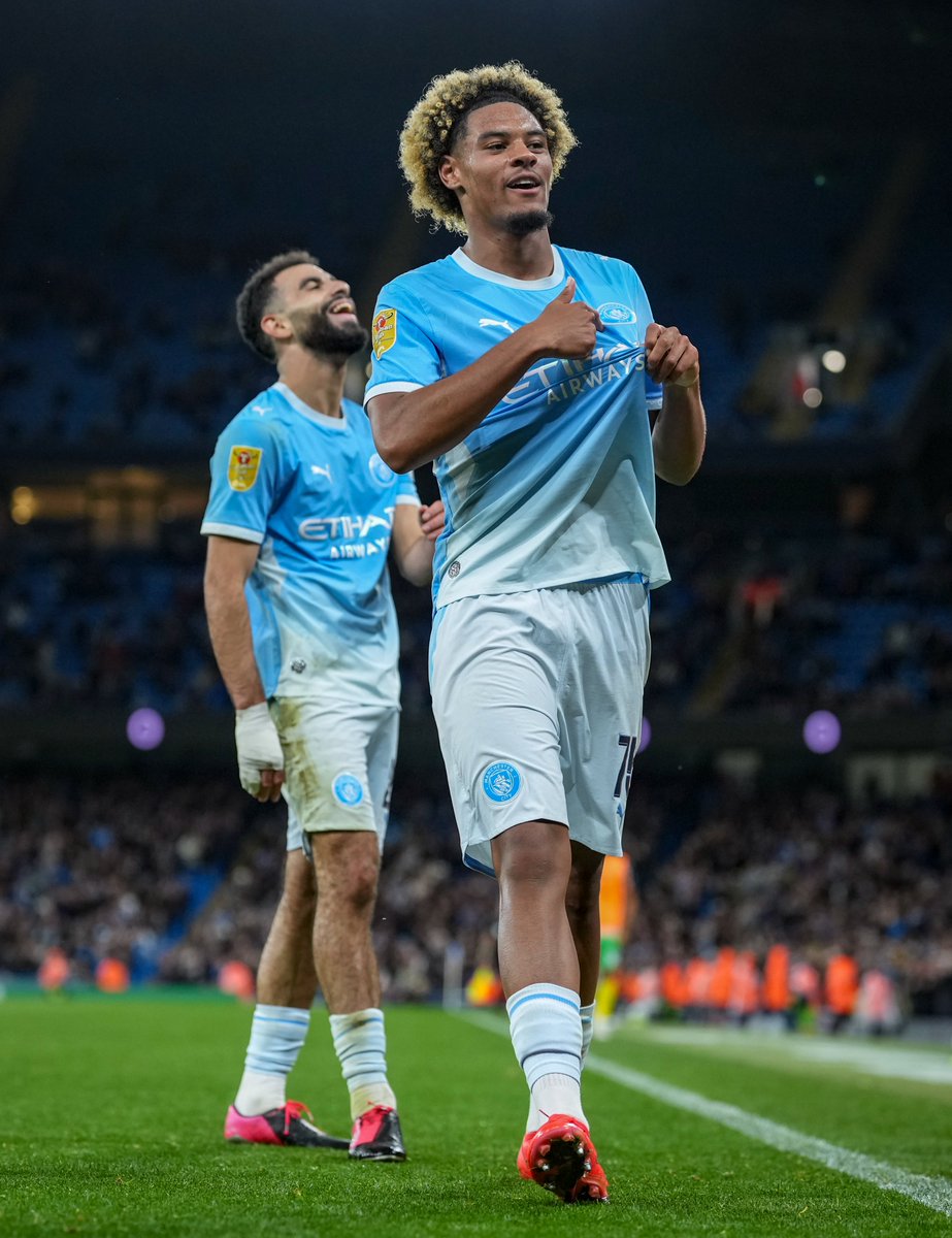 ManCityFra's tweet photo. Floyd Samba… retenez bien ce nom ! 🇩🇪🏴󠁧󠁢󠁥󠁮󠁧󠁿🇫🇷 https://t.co/vNYGNmH00q