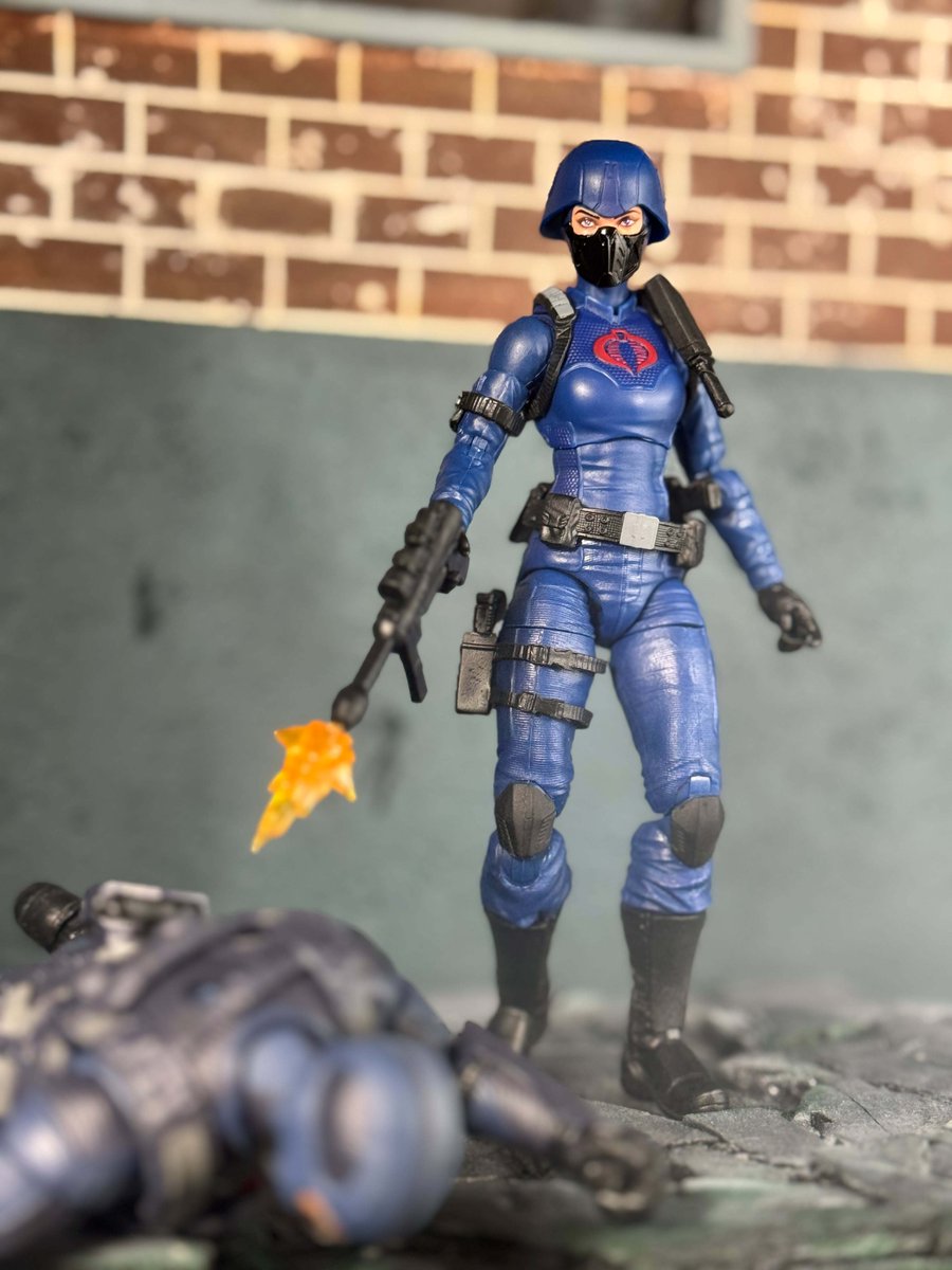 mod_xtra's tweet photo. It's time for another review on the channel! Today's instalment is a look at the new #GIJoeClassified Retro Cobra Valkyrie figure.
Check it out through my 'Link in Bio'.
Took some piccies while playing around with her the other day too... :)
#GIJoeClassifiedSeries #GIJoeClโฆ https://t.co/6gB6AlHt8a