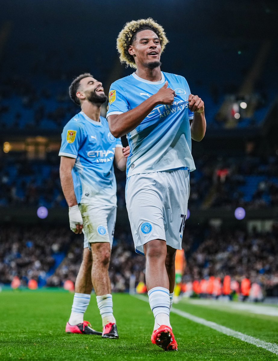 ManCity's tweet photo. Love it, Floyd! 🩵 https://t.co/6IH4xPf0Es