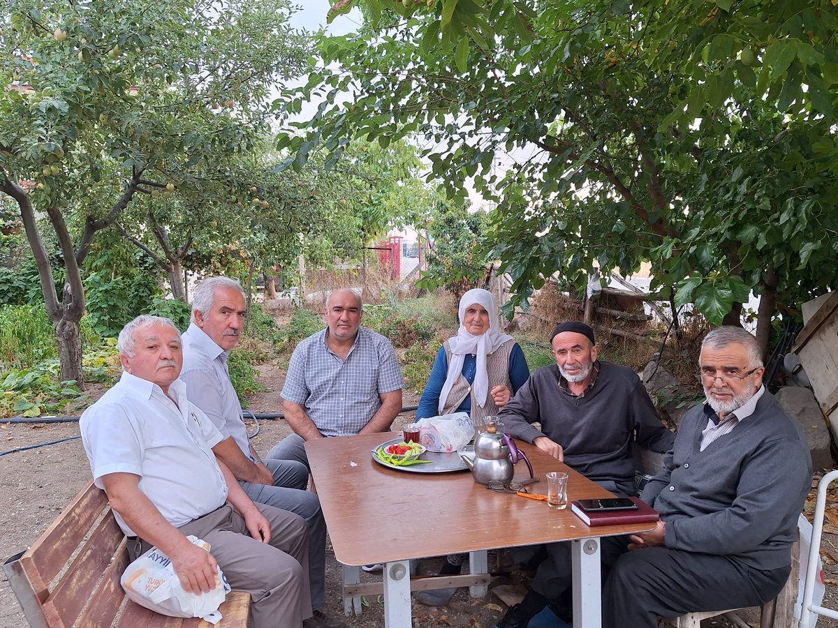 akparticubuk's tweet photo. Sosyal Politikalar Başkanımız Sn.@NECATAHN659530 ve Teşkilat Mensuplarımız Yaşlı ziyaretleri gerçekleştirdi. https://t.co/hw4mnHLBBq
