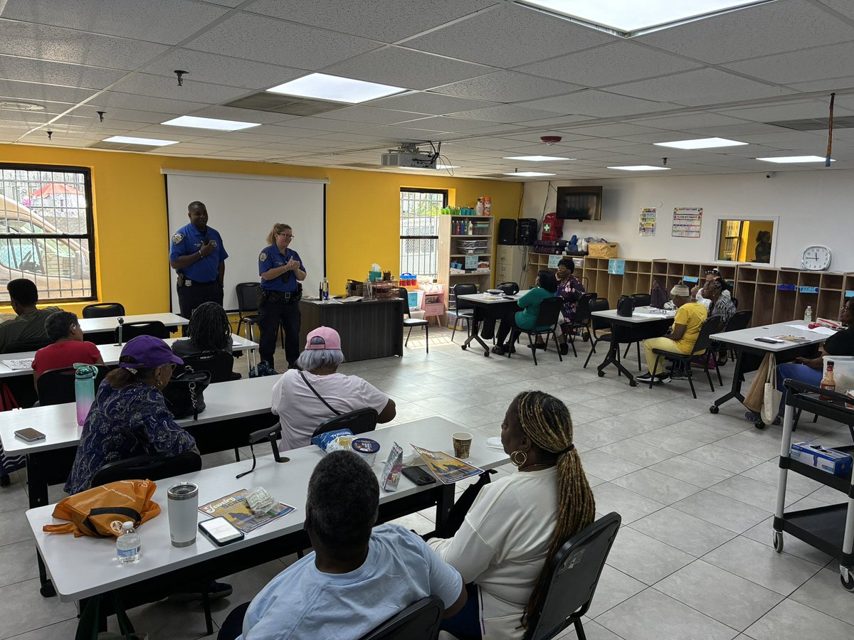 NYPD120Pct's tweet photo. Today, our Community Affairs team was out educating older adult residents and distributing information about ongoing scams, including jewelry swap scams and computer-generated scams in which individuals impersonate law enforcement officers. https://t.co/n60Umezmtw