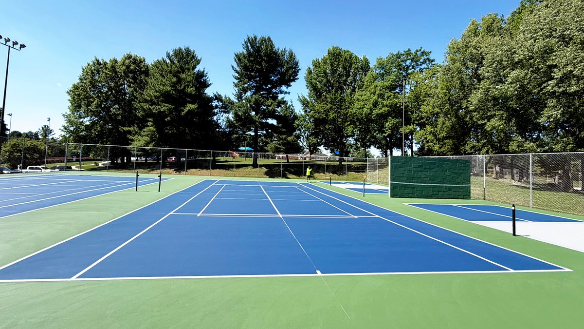 Keystone_Sport's tweet photo. This marks our 4th project at Washington County, this time at Martin Snook Park!
Named after the community leader who helped establish the park, Martin Snook now has freshly renovated tennis and pickleball courts!
#EngineeredForPerformance #Keystone #KSC #KeystoneAthlete https://t.co/vORUOJMUdM