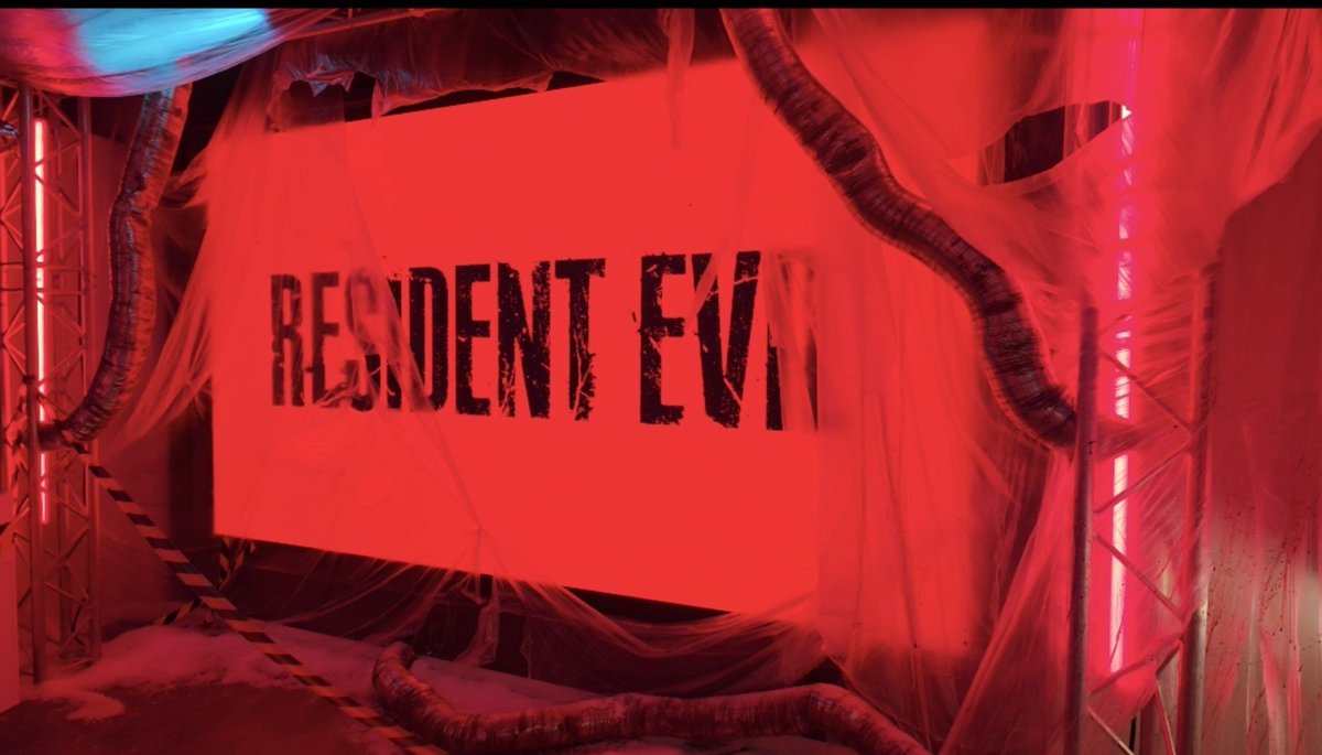 Raysnakeyes's tweet photo. Ya vi la pelicula de Resident Evil. Definitivamente es el camino a seguir. Nada de adaptaciones forzadas y mal hechas. Si buscas una pelicula fiel, definitivamente no te cautivará. Sin embargo, la pelicula es pura esencia RE en la supervivencia. Todo es tension y comedia. https://t.co/lsQQxIiOqM