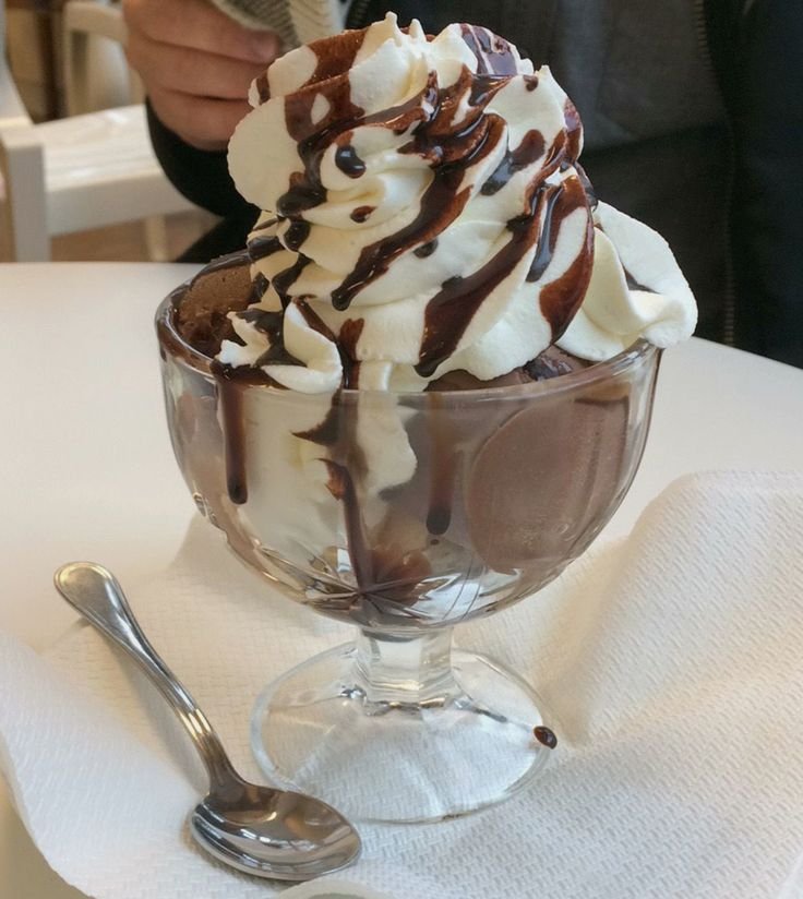CAFEWOODD's tweet photo. Combo :: Clássico https://t.co/QZLk3quiqd
