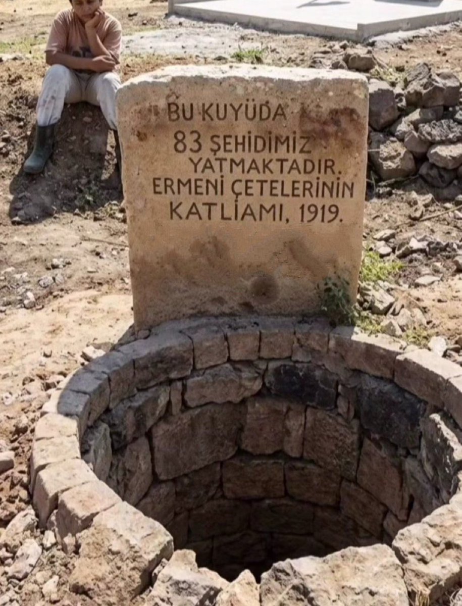 57alaymedya's tweet photo. ‘’Bu kuyuda 83 şehidimiz yatmaktadır.’’

 Iğdır, Uzun Hüseyin Kuyusu https://t.co/moh1nnHsKX