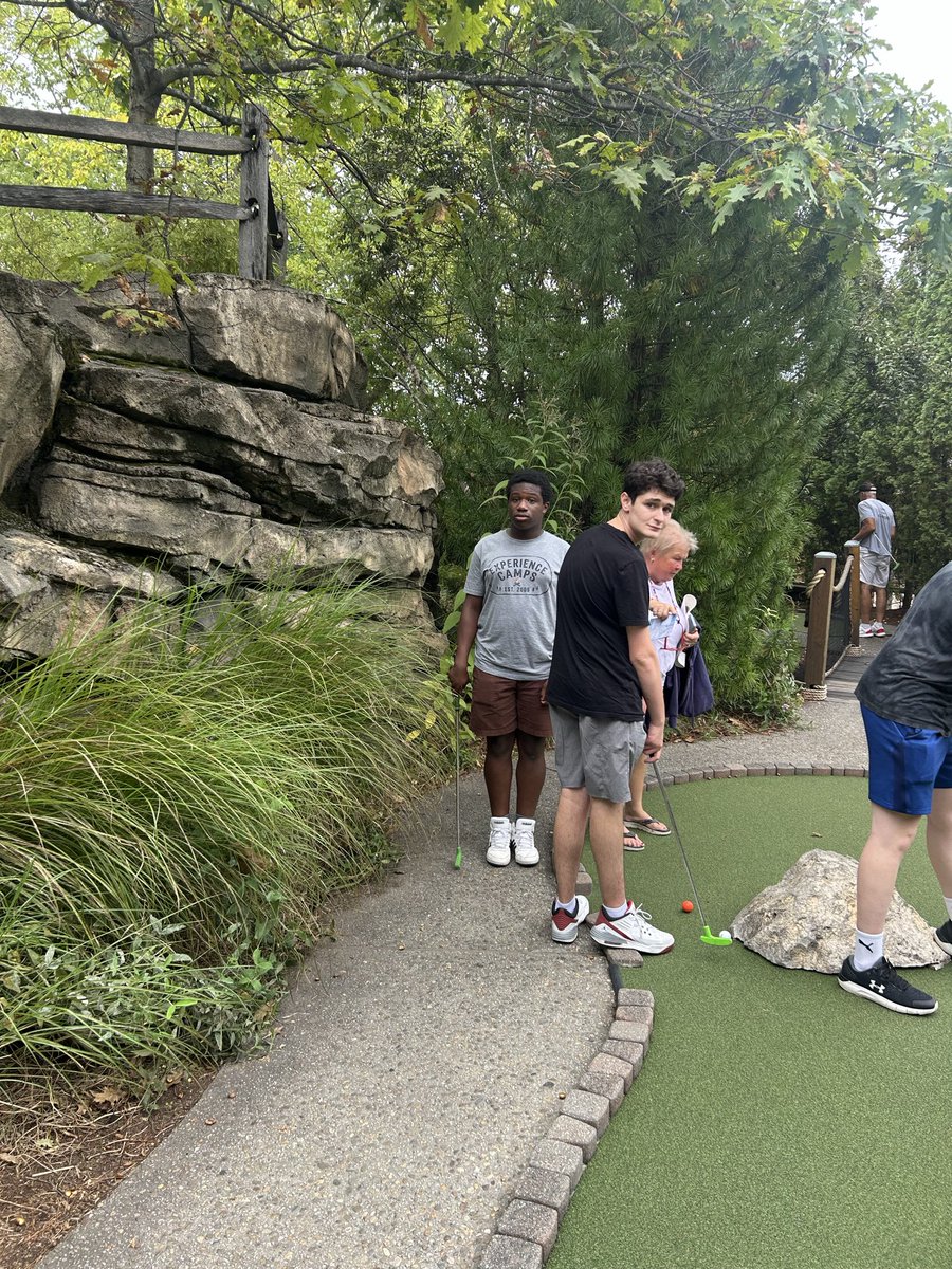 LABBBREC's tweet photo. #LABBB #MiniGolfers have arrived and on the course https://t.co/3RDpoHfz5L