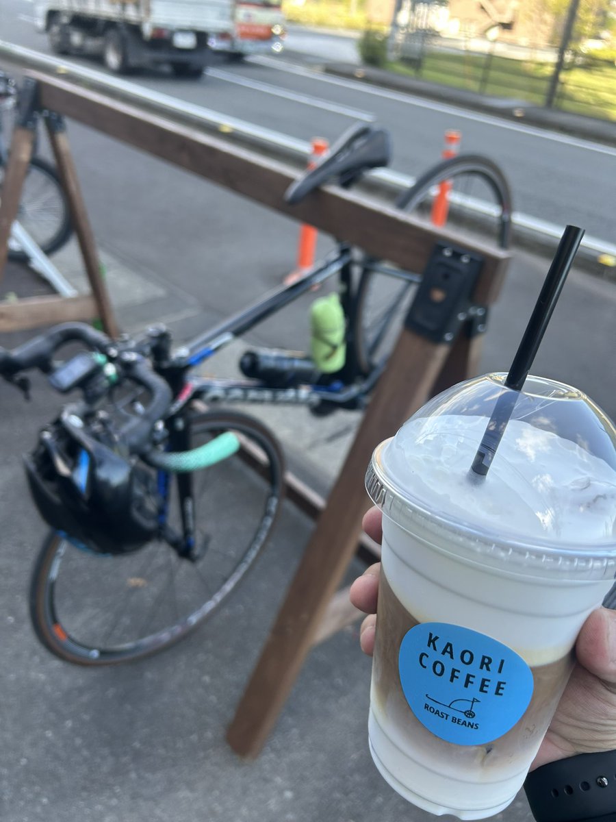 Susa5552's tweet photo. カオリコーヒー久々ーーー
うめーーー
試験からの解放もあって
泣きそうーーーー😭
めっさ体力落ちてるーーー
今日も一日頑張りまっしょーーーー https://t.co/JE811vTBLE