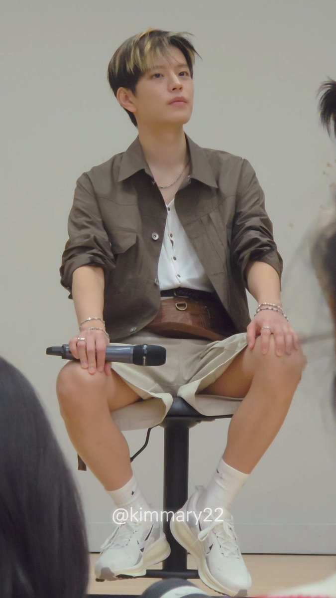 luvksminnie's tweet photo. hey god its me again https://t.co/zTA6NKFOqV