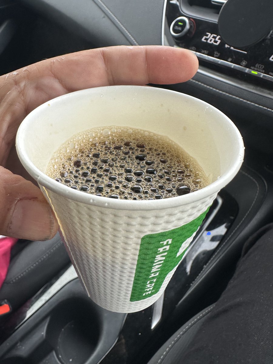 architrick_net's tweet photo. ファミマのモカブレンドいただきました！

いゃ〜、普通に美味いです

少なくともコメダのコーヒーより美味いですね^_^

#コーヒー好きな人と繋がりたい
#コーヒーのある暮らし
#片手鍋焙煎 https://t.co/KuHPkYUTmX