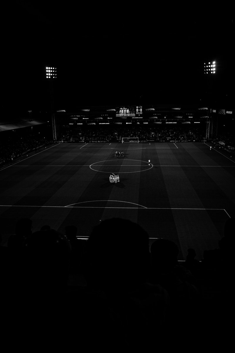CPFC's tweet photo. European nights at Selhurst Park are so back. https://t.co/oQbeLUDurr