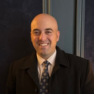 UmmImagine's tweet photo. The holdout Lindsay Clancy juror has a lawyer!  Hope you are ready @SueOC_NBCBoston @RyanNBCBoston @NBC10Boston

"Rest assured that the evil people who have so viciously attacked this American Hero and Champion of Justice will be held accountable to the maximum extent of the law and beyond." - Ed Paltzik
https://t.co/jKU6AsC9Lt