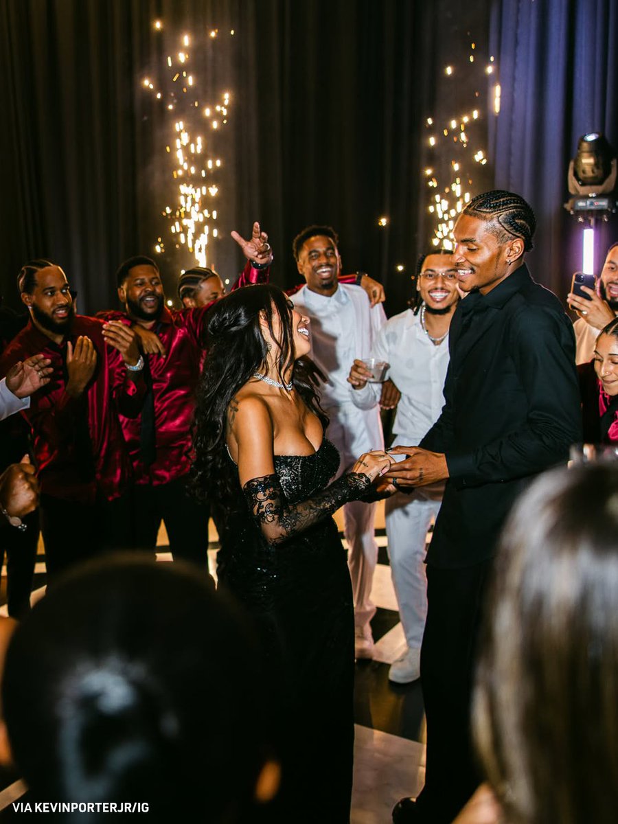 Bucks's tweet photo. Congratulations to Mr. and Mrs. Porter! 🖤 https://t.co/0mGmht8FmB