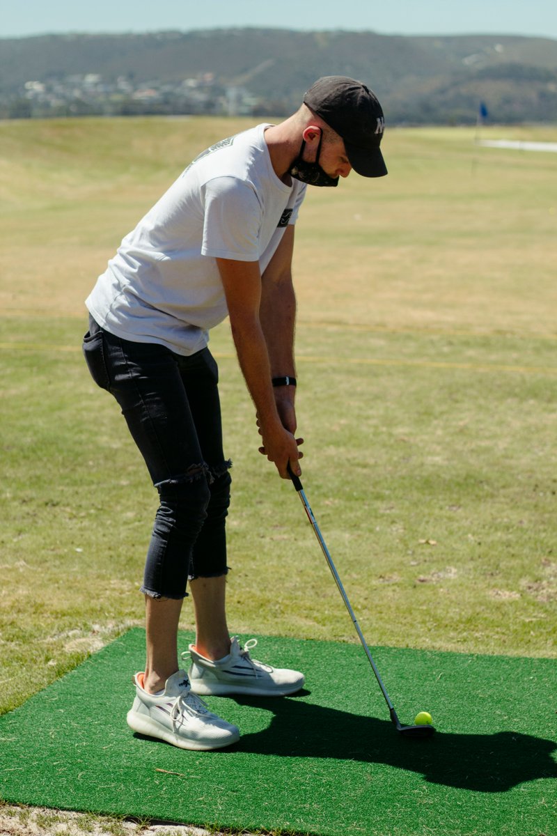 sydneyblush67's tweet photo. Before the first customer call, I spent twenty minutes working on posture beside an empty practice bay. A quiet start with loose shoulders and steady breathing made the office feel less hectic afterward. #PreWorkPractice #CalmGolfStart https://t.co/aTm6xieZSp