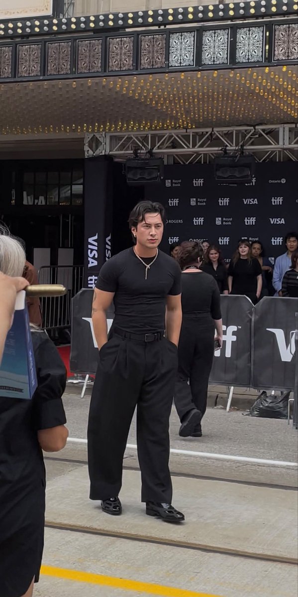 hudsonwupdates's tweet photo. He’s so beautiful!! ❤️ Hudson Williams at TIFF!  

(via coolchicbabe0) https://t.co/CVNiLrVJqr