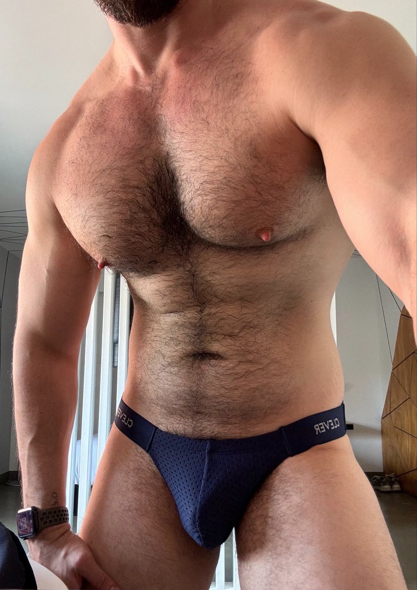 Eywildd's tweet photo. Do you like this body type? https://t.co/iNOZro4Dh6