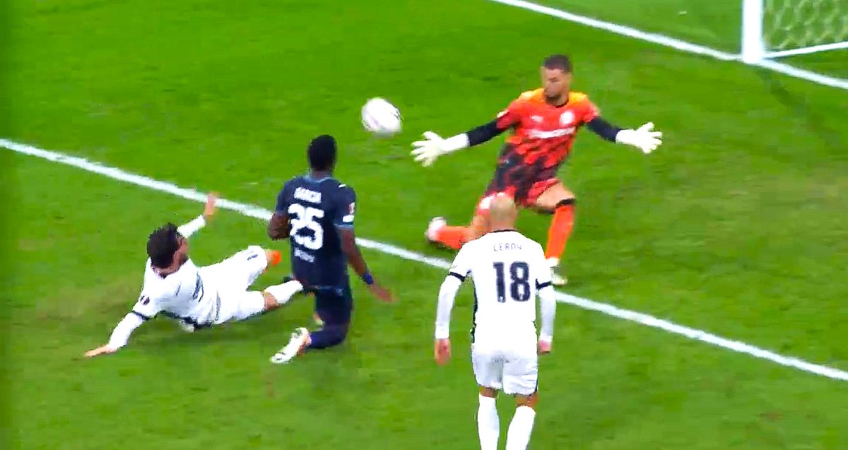 BelenusMarc's tweet photo. #BESOM https://t.co/bP4CuEJNZ0