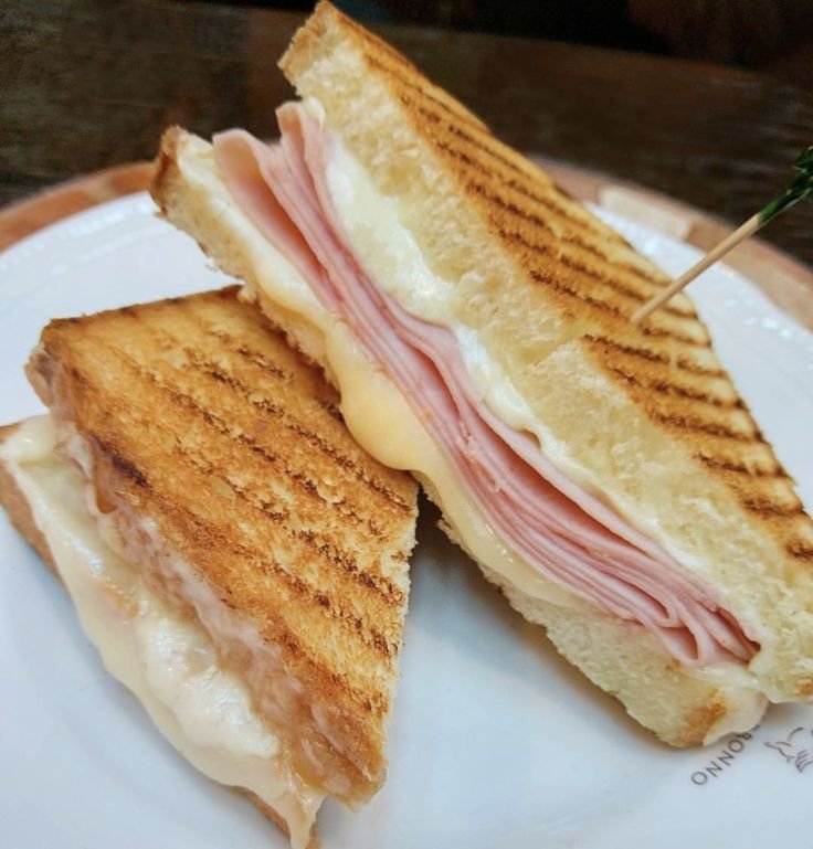 CAFEWOODD's tweet photo. Combo :: Café da Manhã https://t.co/isxwj0j5Ul