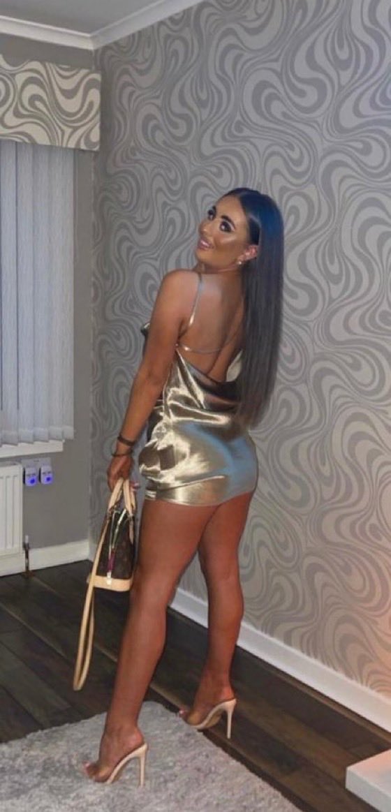 nastyspunker's tweet photo. Any uk pervs or sluts around next week? Got a week off in London and all I got planned is wanking! Dm me for #wankchat https://t.co/MCokltF1Di
