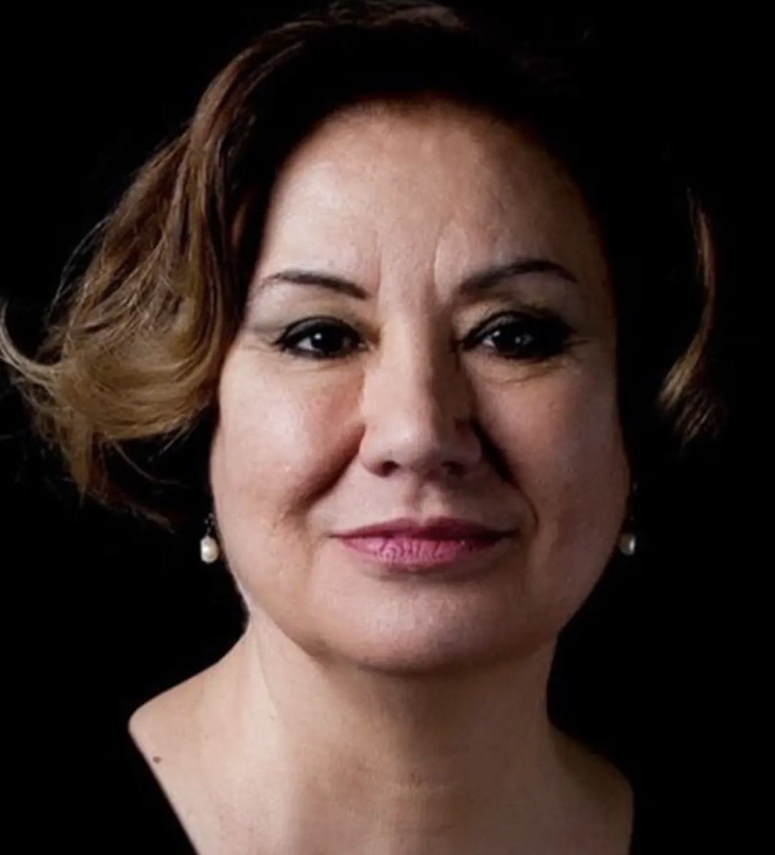 yektakopan's tweet photo. Gülsen Tuncer’e veda ettik.
Huzurla uyuyunuz Gülsen Hanım… https://t.co/1xpyNuhr81