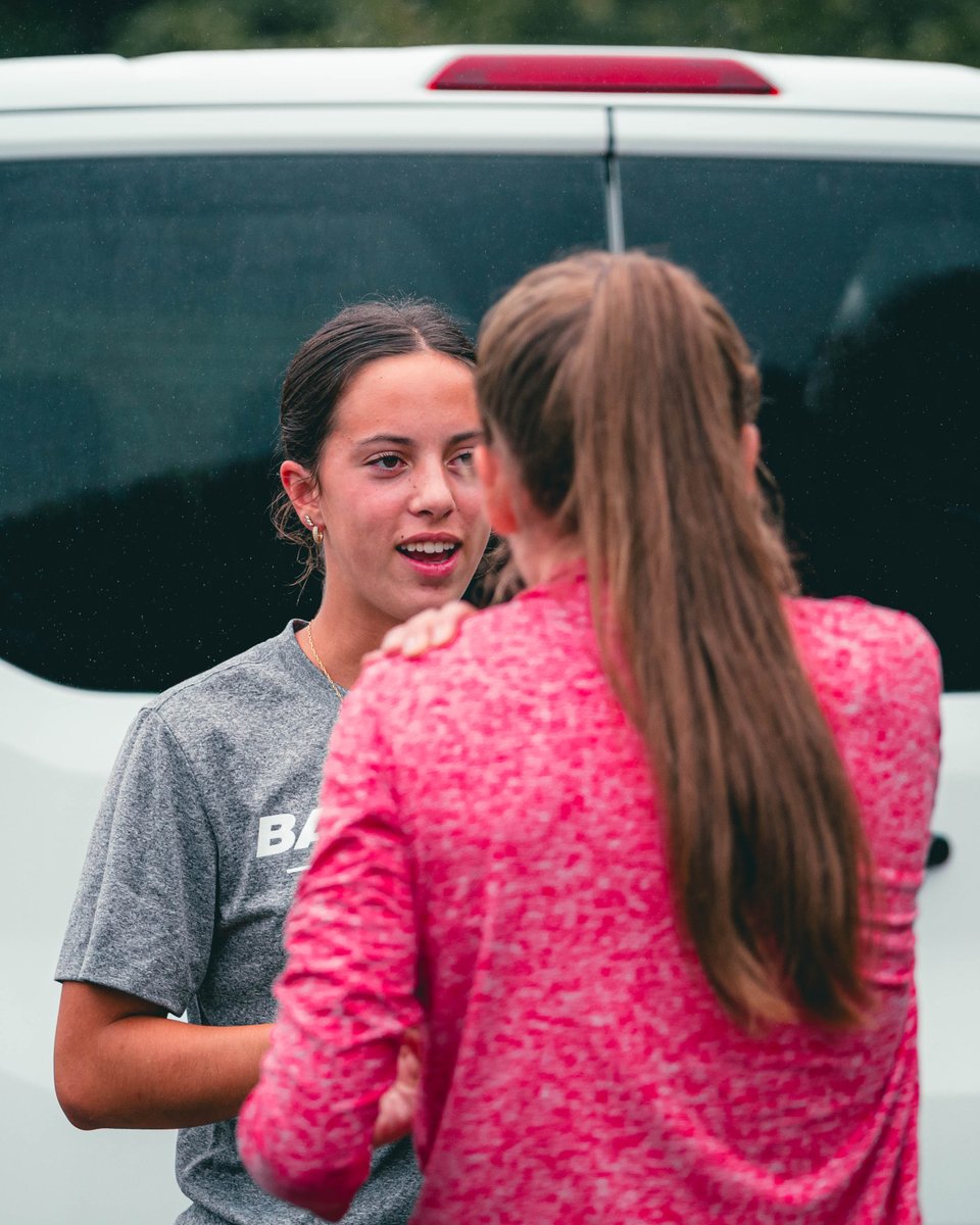 BallStateTFXC's tweet photo. Rain or shine, the work never stops...nor do the smiles!

Get the preview for the George Dales Invite below!

PREVIEW: https://t.co/VZ88xFfZ3r

#WeFly x #ChirpChirp https://t.co/ESSwhQVURF