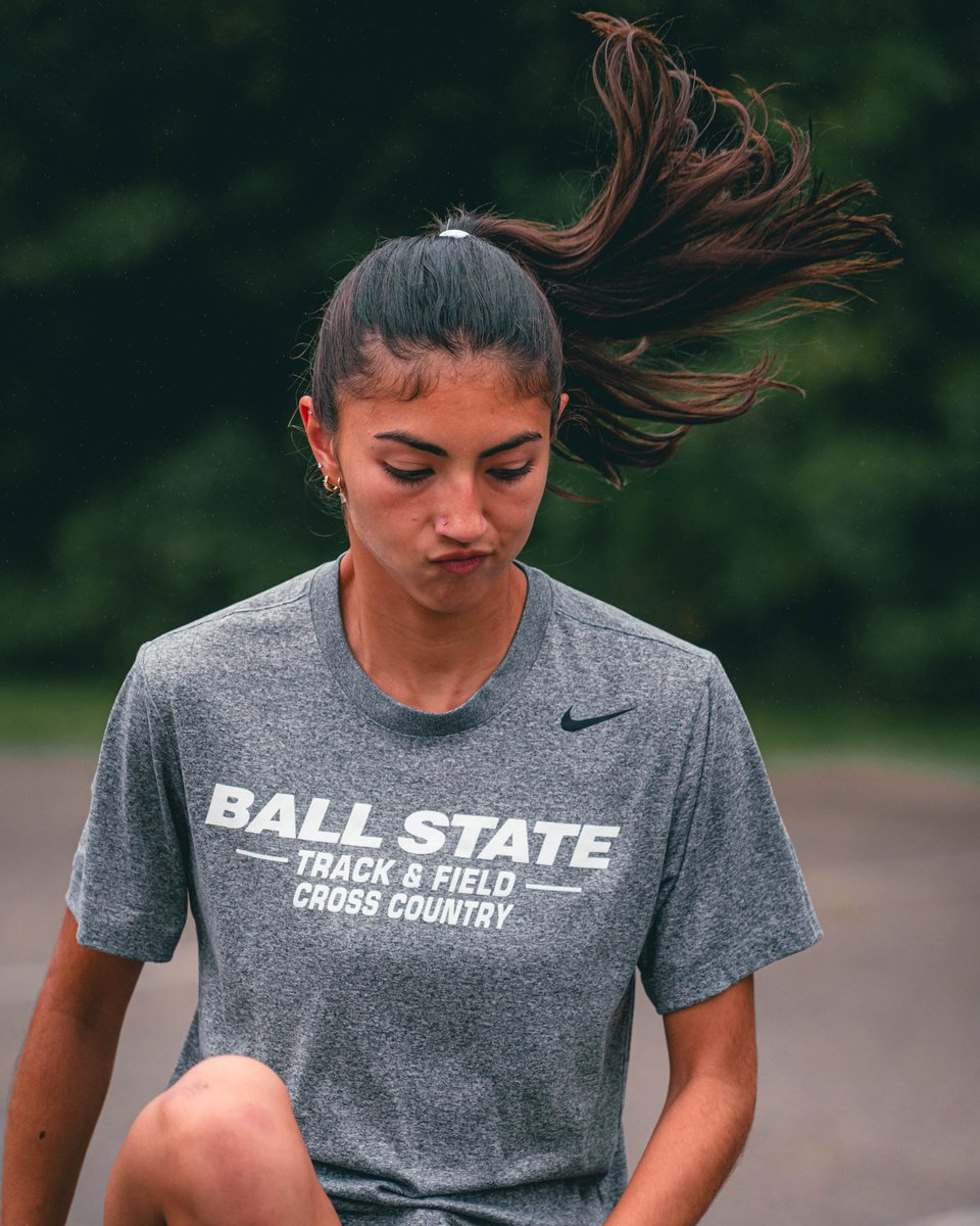 BallStateTFXC's tweet photo. Rain or shine, the work never stops...nor do the smiles!

Get the preview for the George Dales Invite below!

PREVIEW: https://t.co/VZ88xFfZ3r

#WeFly x #ChirpChirp https://t.co/ESSwhQVURF