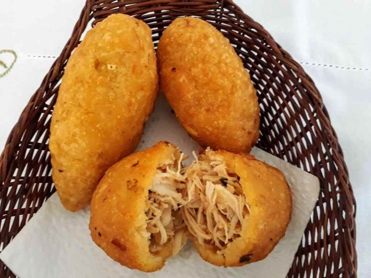 CAFEWOODD's tweet photo. Combo :: Frango Plus https://t.co/Ly3nHuY4GG