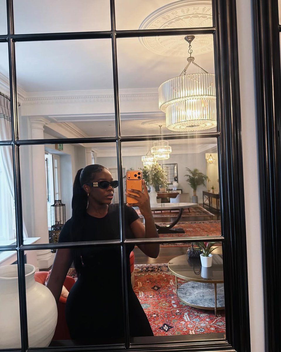 kazkamwi's tweet photo. baby, it’s cold outside 🪾🍂🍯🧸 https://t.co/vKomMNifX0