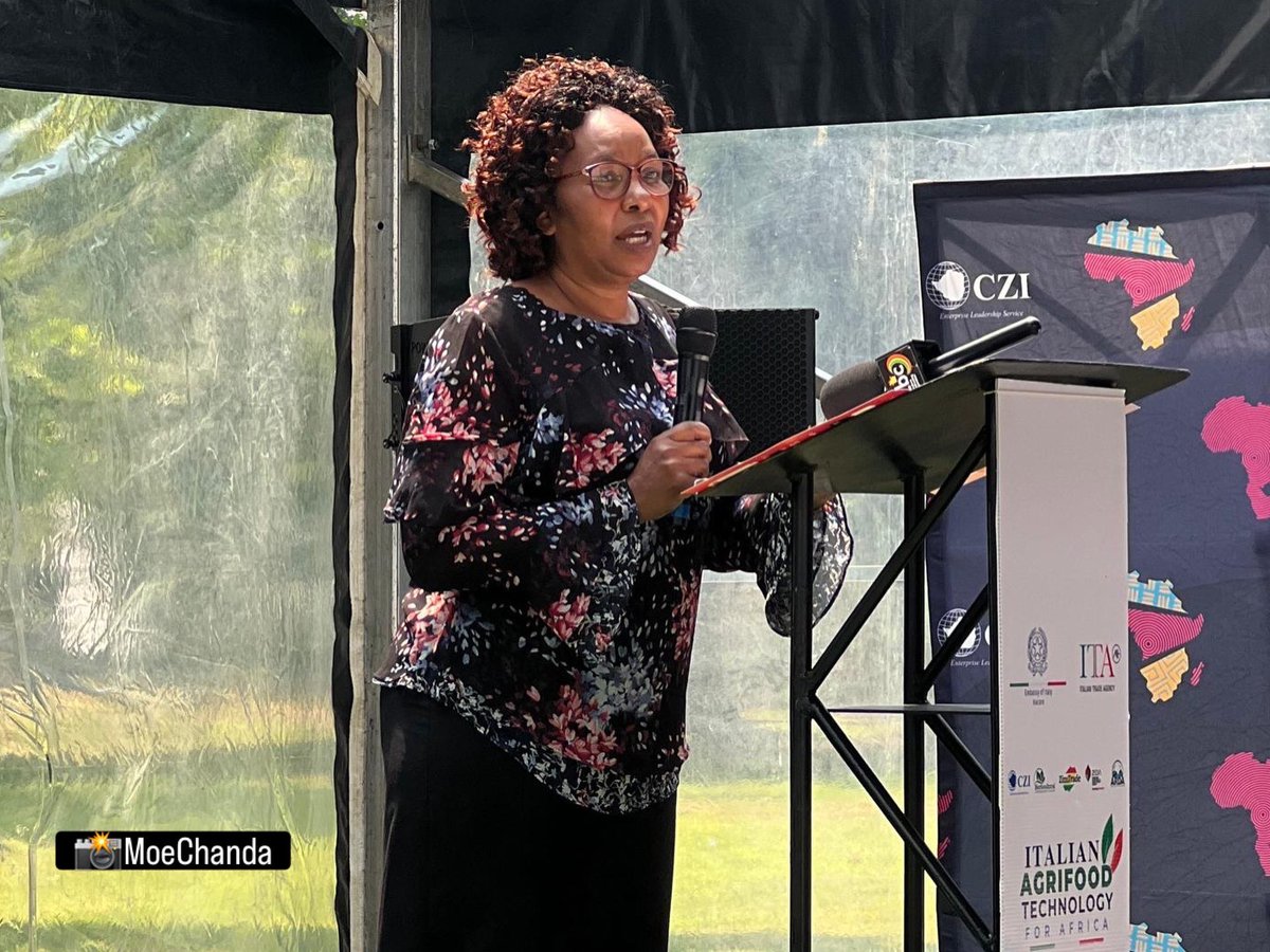 MoeChanda's tweet photo. Italian Agri-Food Technology For Africa Business Forum 

📸MonikaChanda
#Agroprocessing #ZimItaly #Agriculture #ValueChain #Industrialization #IndustryAndCommerce #Trade #Vision2030 #AgriFoodTechnologyForAfrica 
@MoLAFWRD_Zim @VPHaritatos @ItalyinZimbabwe @czionline @ZimTradeAlerts @zidainvest