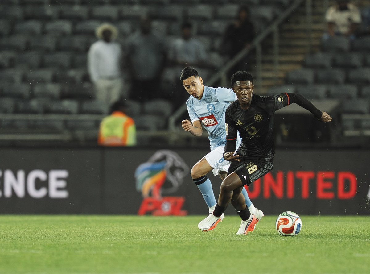 orlandopirates's tweet photo. Pirates Power Past Durban City

💻 Read More : https://t.co/BLH3IWinZW

⚫⚪🔴⭐
#MatchDay
#OrlandoPirates
#OnceAlways https://t.co/Y6APsHqh12