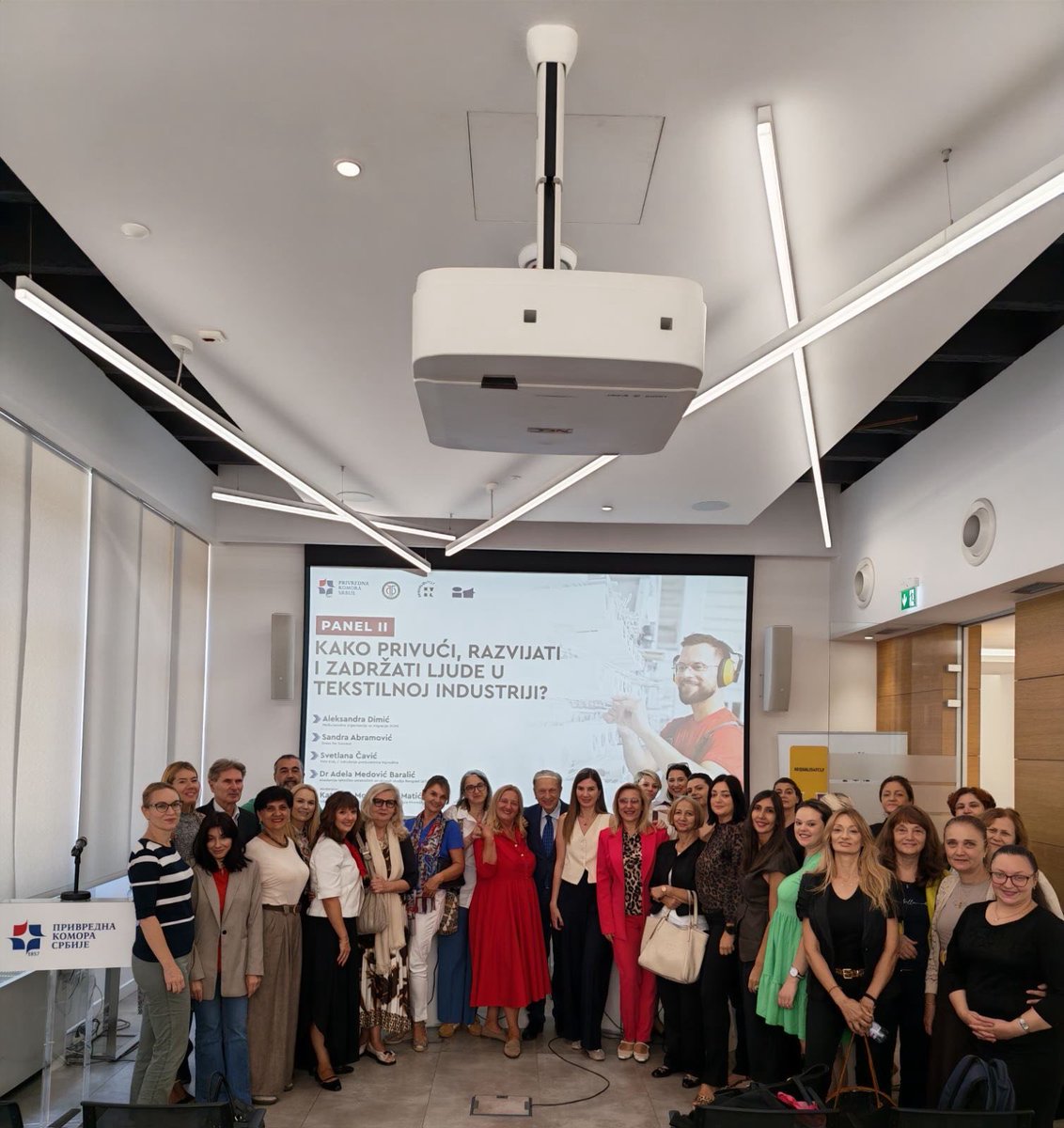IOMSerbia's tweet photo. At the Chamber of Commerce and Industry, in cooperation with the Technical Faculty from Bor, we discussed how to better connect companies with people on the move whose skills, talent and potential can contribute to the development of the textile industry. 🧵🤝 https://t.co/oYXgpPCYFF