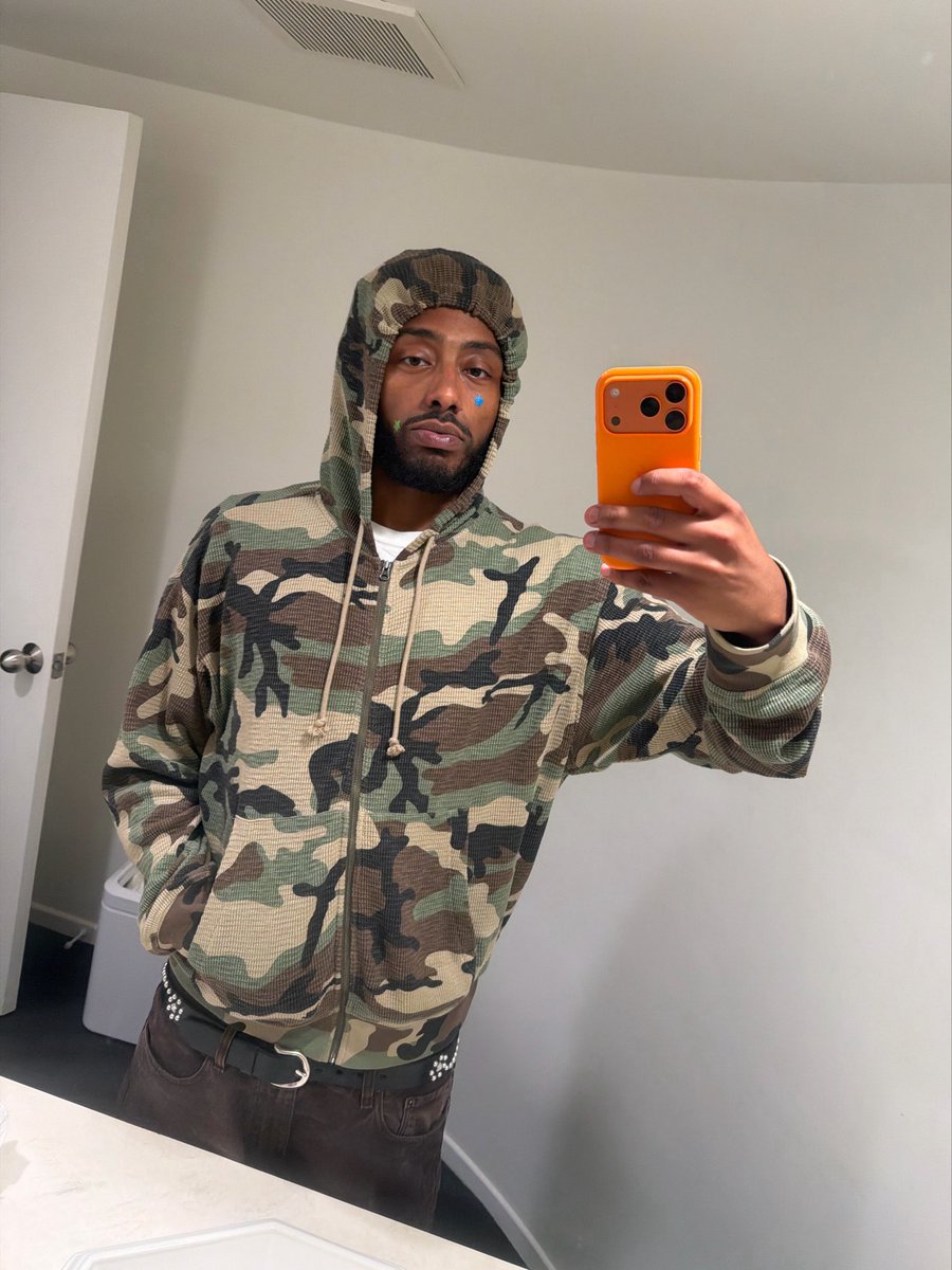 heyamine's tweet photo. October 2nd 🏕️ https://t.co/RuG5dTrBFM