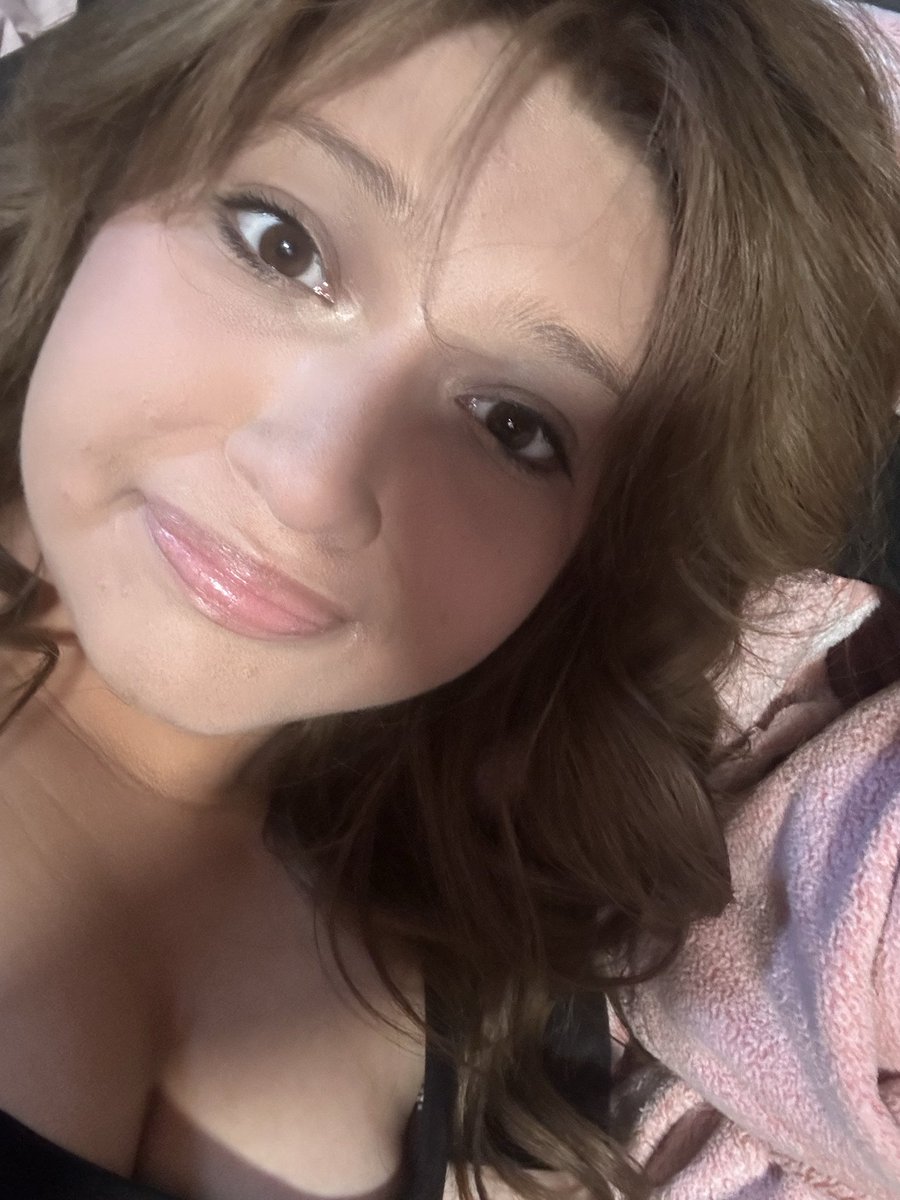 RoseBar37987180's tweet photo. Dm me for prices selling content xx #selling #buyingcontent𝗠𝗘𝗦𝗦𝗔𝗚𝗘 https://t.co/s3kUMAmW0H