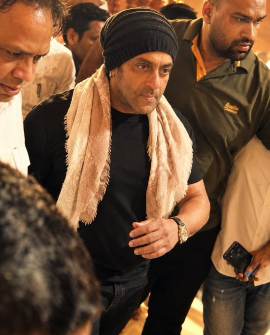 Cinema_Decoded's tweet photo. I think people are missing the REAL story behind #Monster.

Salman Khan hasn't just transformed his body.

Look at what has happened around him over the last few months.

First, people noticed the weight loss.

Then the physique.

Then the sharper face.

Then every new beard, hairstyle, bandana, earring and rugged public appearance started becoming a #Monster discussion.

And something quietly changed.

The conversation moved from Salman's past to Salman's next phase.

That's important.

For years, every Salman discussion eventually returned to Wanted, Dabangg, Bajrangi Bhaijaan, Sultan or Tiger.

Nostalgia was carrying a lot of the conversation.

Monster has an opportunity to reverse that.

Instead of asking:

“Can we get the old Salman back?”

Fans are beginning to ask:

“What is this NEW Salman going to look like on screen?”

That's a completely different kind of hype.

And here's why I think the first look is now more important than people realise:

The physical transformation has already been revealed.

So muscles alone won't surprise us.

Vamshi Paidipally now has to reveal the transformation we HAVEN'T seen yet —

the character.

Who is he?

Why does he look this way?

Why is the film being associated with the word “Monster”?

What happened to this man before the story begins?

If that first image makes neutral audiences ask those questions, the campaign has won its first battle.

Because Salman Khan fans are already waiting.

#Monster's real marketing challenge is making everyone else feel like they're missing something.

That's when hype turns into an EVENT. 🔥

#SalmanKhan #SVC63