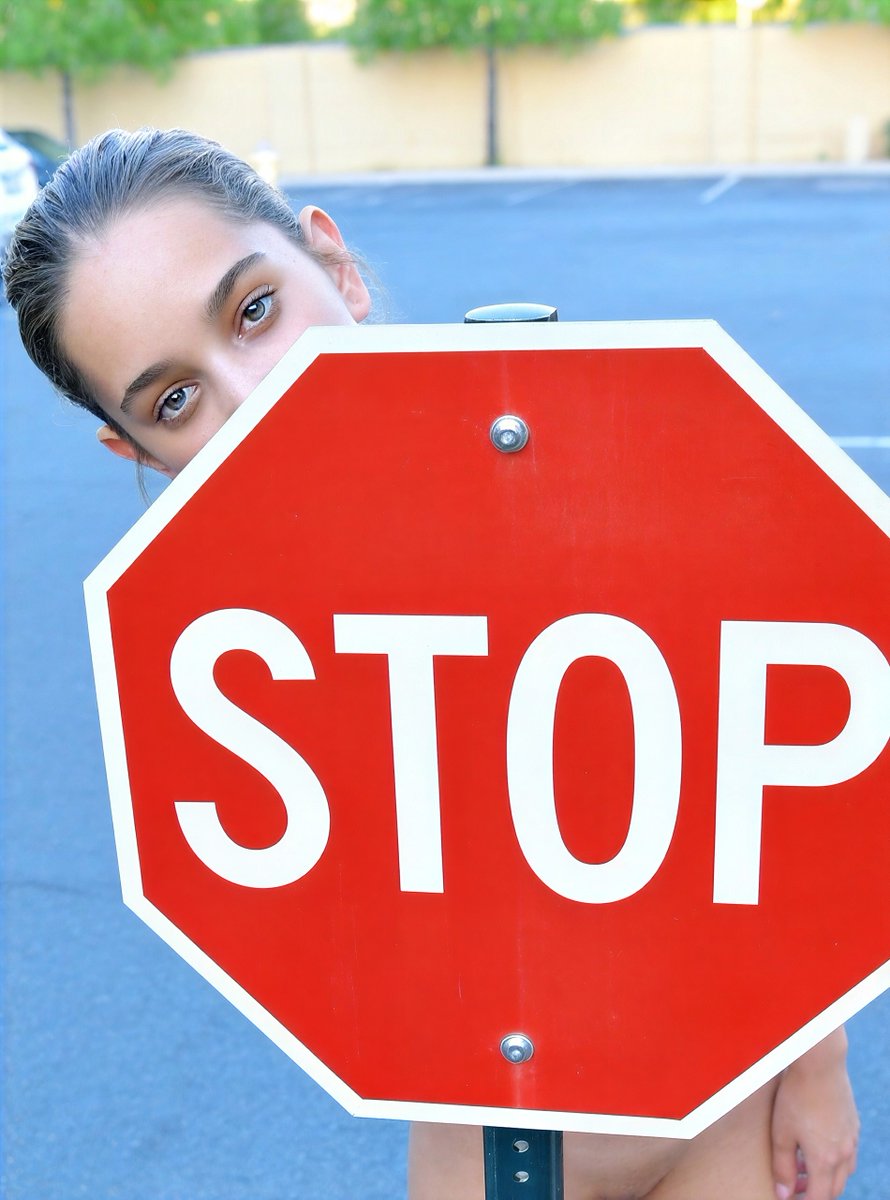 MrPixelsphotos's tweet photo. Stop sign Sarah
#portrait #ThrowdownThursday #artnude #boudoirphotography #impliednude #outdoorphotography #nudeinpublic https://t.co/NDtvUfSdzc