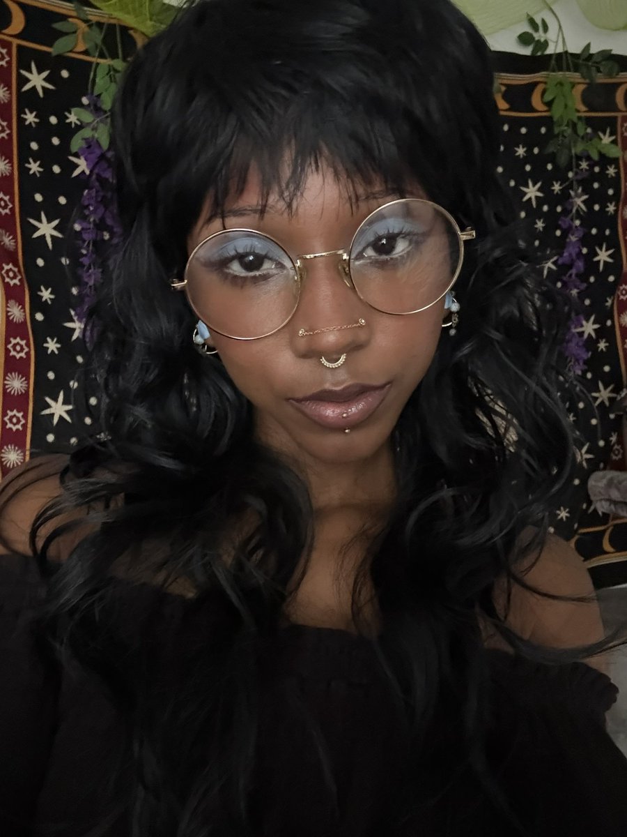 ichigofairie's tweet photo. I really like the brown liner/aubergine mascara with blue eyeshadow combo
I like my lashes a lot today https://t.co/Nw8tkCzfEv