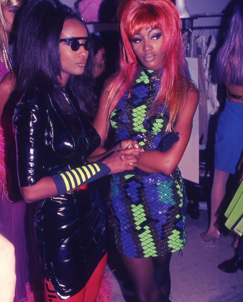 ccequioa's tweet photo. backstage @ thierry mugler during the ‘90s https://t.co/Zw7QjKvr0Z