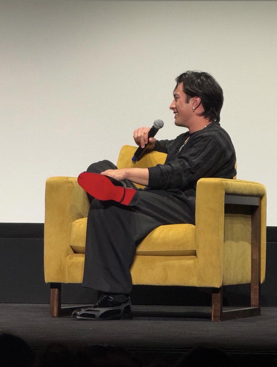 hudsonwupdates's tweet photo. More of Hudson Williams on stage for his “Making Waves With…” panel at TIFF! 

(via claytastrophe) https://t.co/qjOpyybGhG