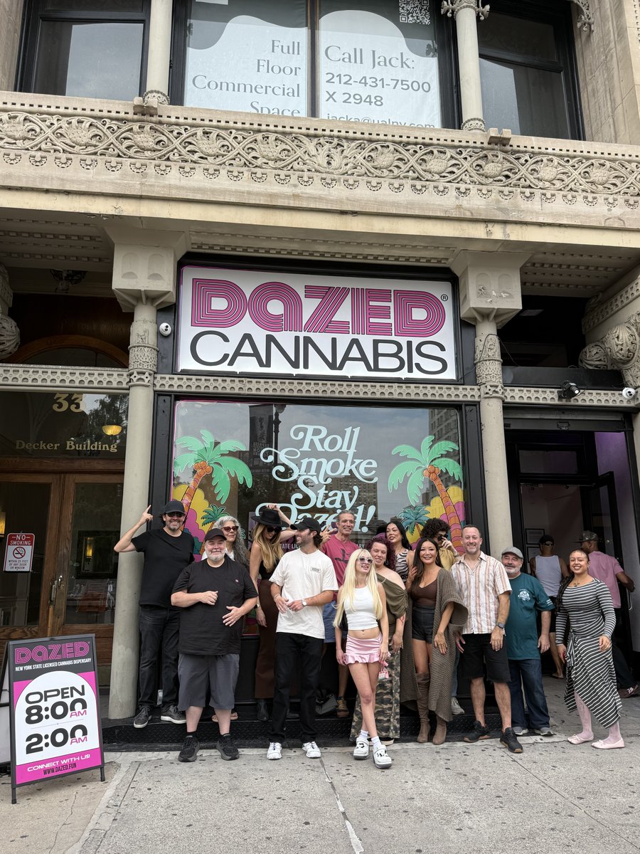 MJBizDaily's tweet photo. We stopped by Dazed to meet the 2026 NY MJBowl judges in action! 🗽🏆
 
Using Budist's 100-point methodology, they're scoring New York entries across six major product categories including Flower, Edibles, Concentrates, Pre-Rolls, Wellness, and Cartridges! https://t.co/dQhso3CKmr