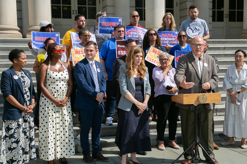 CMLindaLee's tweet photo. Our students deserve every opportunity to succeed, and that opportunity should never be threatened by a shortage of paraprofessionals. I stood with @NYCCouncil colleagues in support of workforce stabilization payments for paraprofessionals to ensure students have quality support! https://t.co/G0ThthLTeC