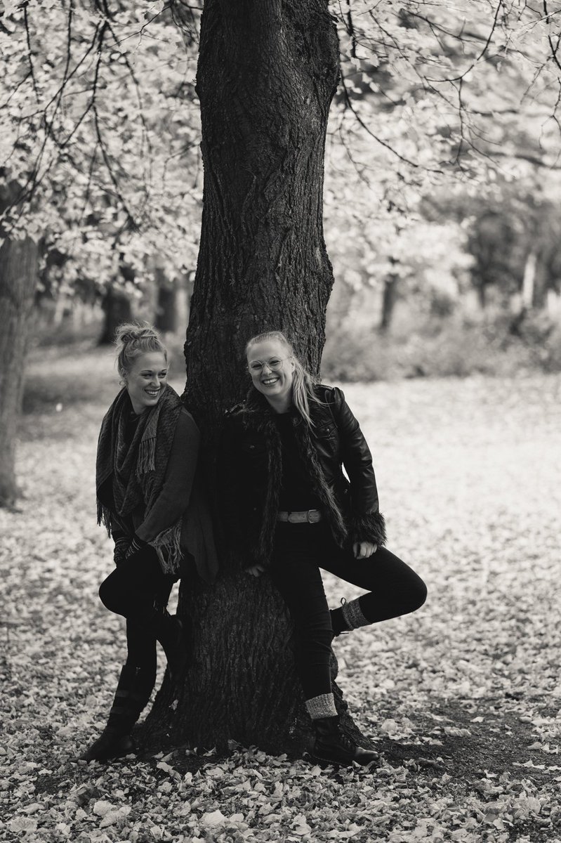 mafoto_'s tweet photo. A great day, 2021 with Katja and Anja, twin sisters. We did a tfp photo session outdoors and the joy from the sisters made me at least ten years younger. 🤣📸 #twins #sister #women #playing #blonde #happy #sweden #siblings #autumn #fall #tfp #collab #portrait https://t.co/pV7CUIfpaQ