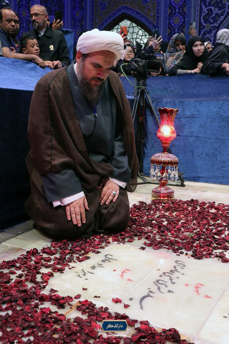daarozekr's tweet photo. امشب؛ حضور حجت‌الاسلام محمدی گلپایگانی داماد رهبر شهید و پدر زهرای شهید ۱۴ ماهه در رواق دارالذکر. ۱۴۰۵/۰۶/۲۶ https://t.co/19pz0AxTQw