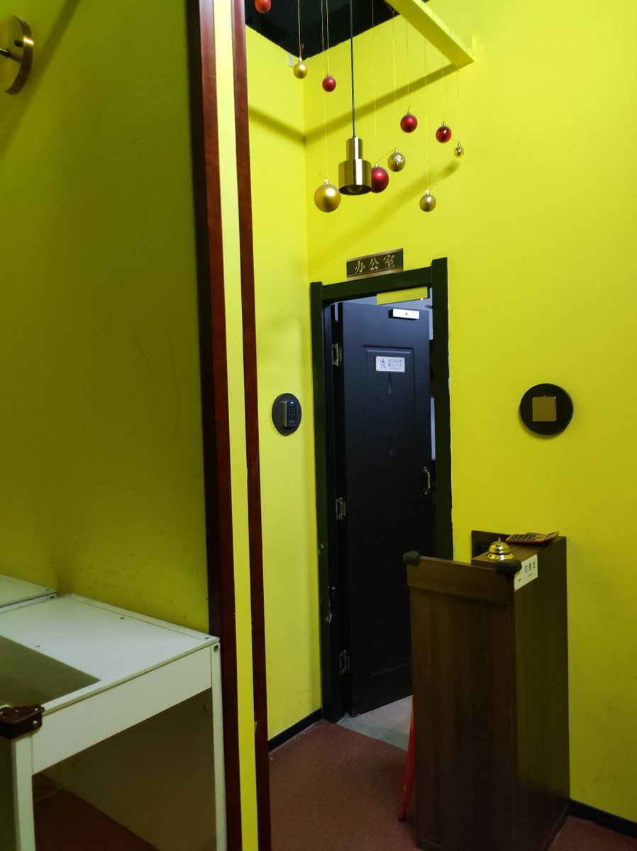 3forv's tweet photo. Locked in a dimly lit escape room with cryptic clues, your phone is the only tool to crack codes before time runs out—will you escape tonight， https://t.co/puIjVykXBC