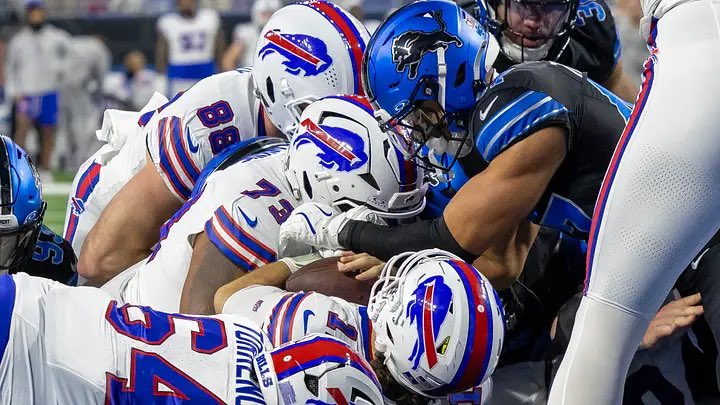 Funnyhoodvidz's tweet photo. Whoever predicts the correct score and winner for today’s Lions vs Bills game and predict which player scores the most tds (not qb passing tds) before the game starts will win $500.

Must be in this format

Bills winner 21 - Lions 7
James Cook most tds

Must like, repost, and follow. Drop your stake names or usdt address.