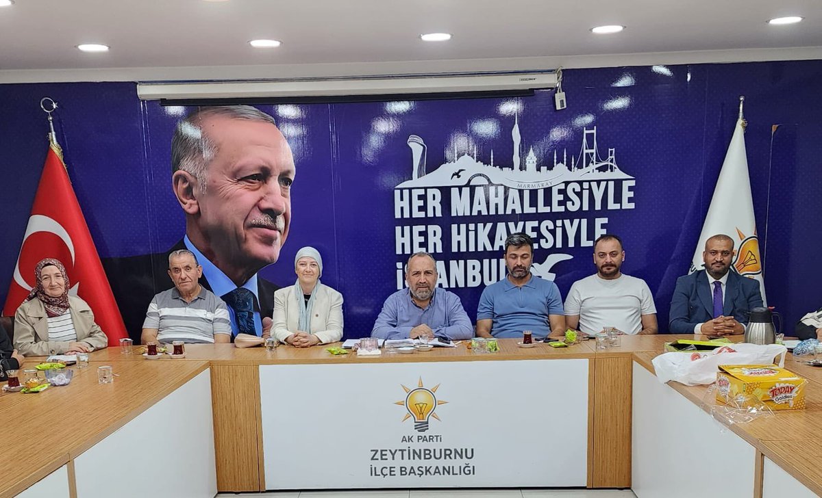 CihanKaba19's tweet photo. 📍Bizim Hikayemiz Seyitnizam Mahallesi
📍  #HerMahallesiyleİstanbul
#HerHikayesiyleİstanbul

Ben olmasamda olur demeyen, 
Davasına gönülden bağlı mahalle yönetim kurulu üyeleriyle bir araya geldik. #seyitnizam #mahallesi #akparti 🇹🇷 @abdullahozdemir @abdullaharidoru https://t.co/JipIyO1rfe